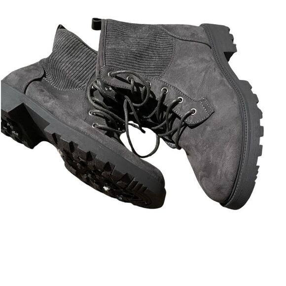 Just fab size 7.5 women’s  Gray Lace-Up Boots new never worn - Picture 3 of 4
